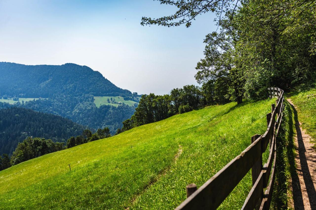 Schwabl Auf Der Ebene Apartment Meltina Bagian luar foto