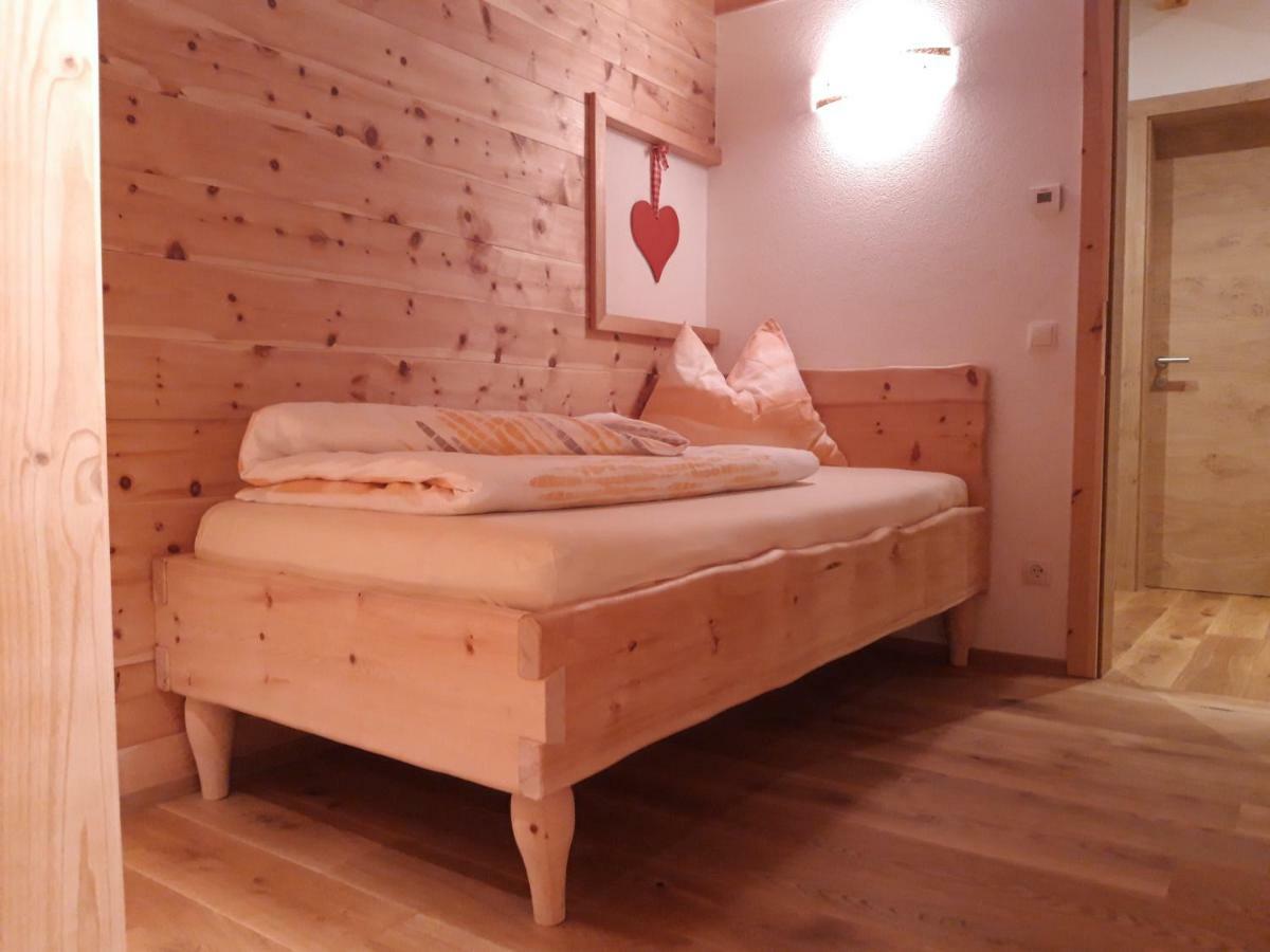 Schwabl Auf Der Ebene Apartment Meltina Bagian luar foto