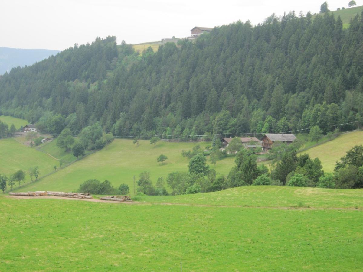 Schwabl Auf Der Ebene Apartment Meltina Bagian luar foto